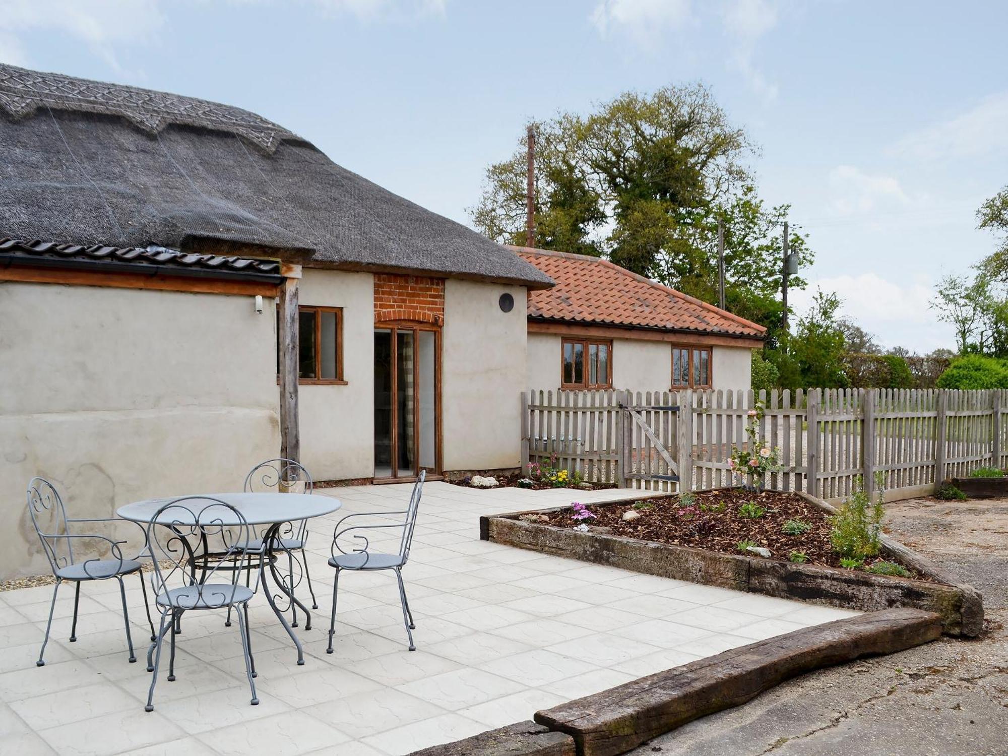 The Cowshed Villa Blofield Exterior photo